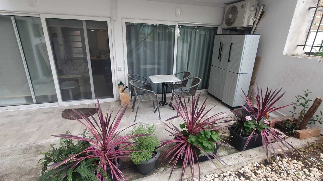 Photo of Outdoor in Mets