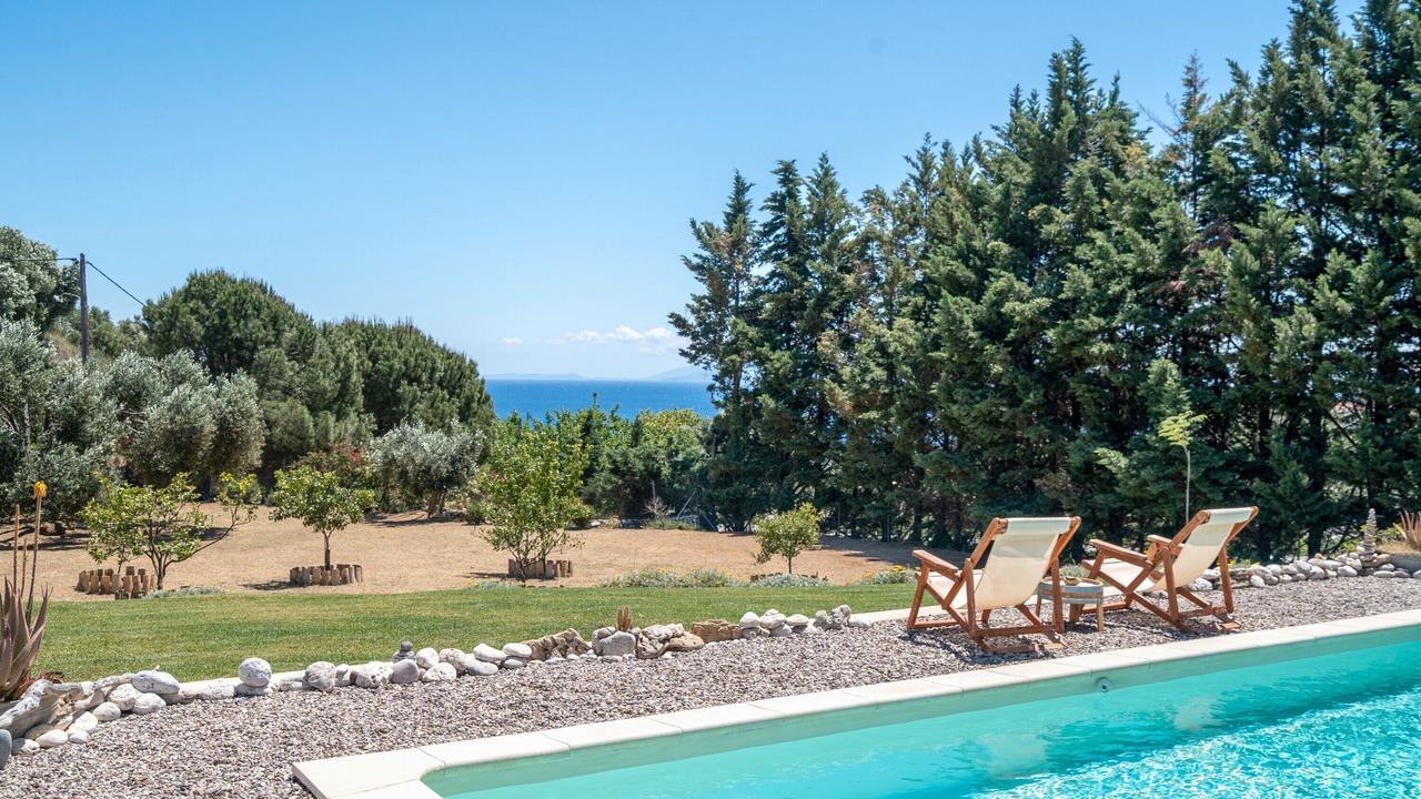 Photo of Outdoor in Karavados