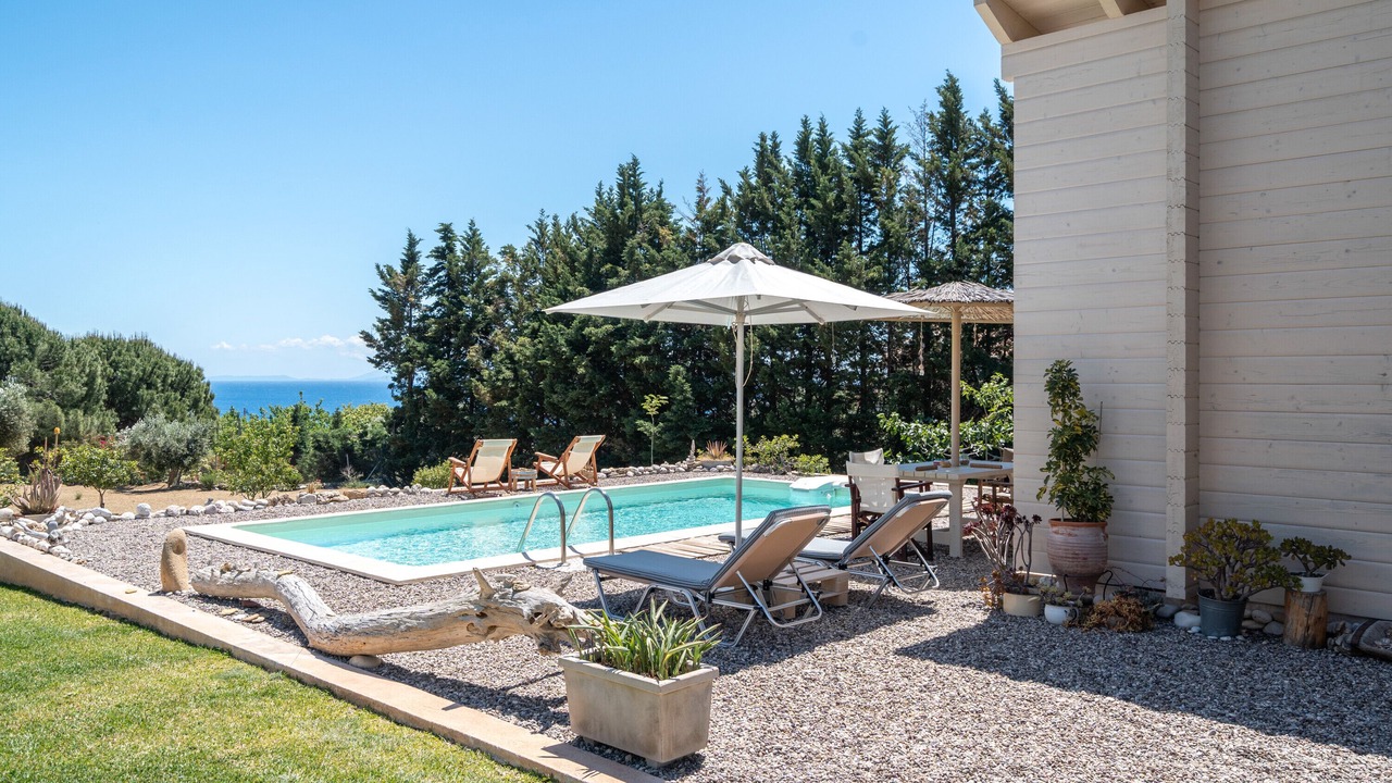 Photo of Outdoor in Karavados