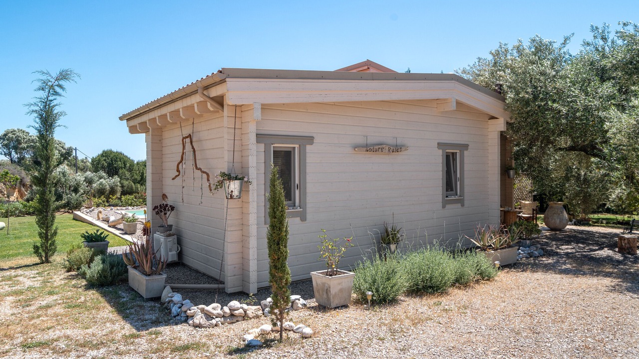 Photo of Outdoor in Karavados