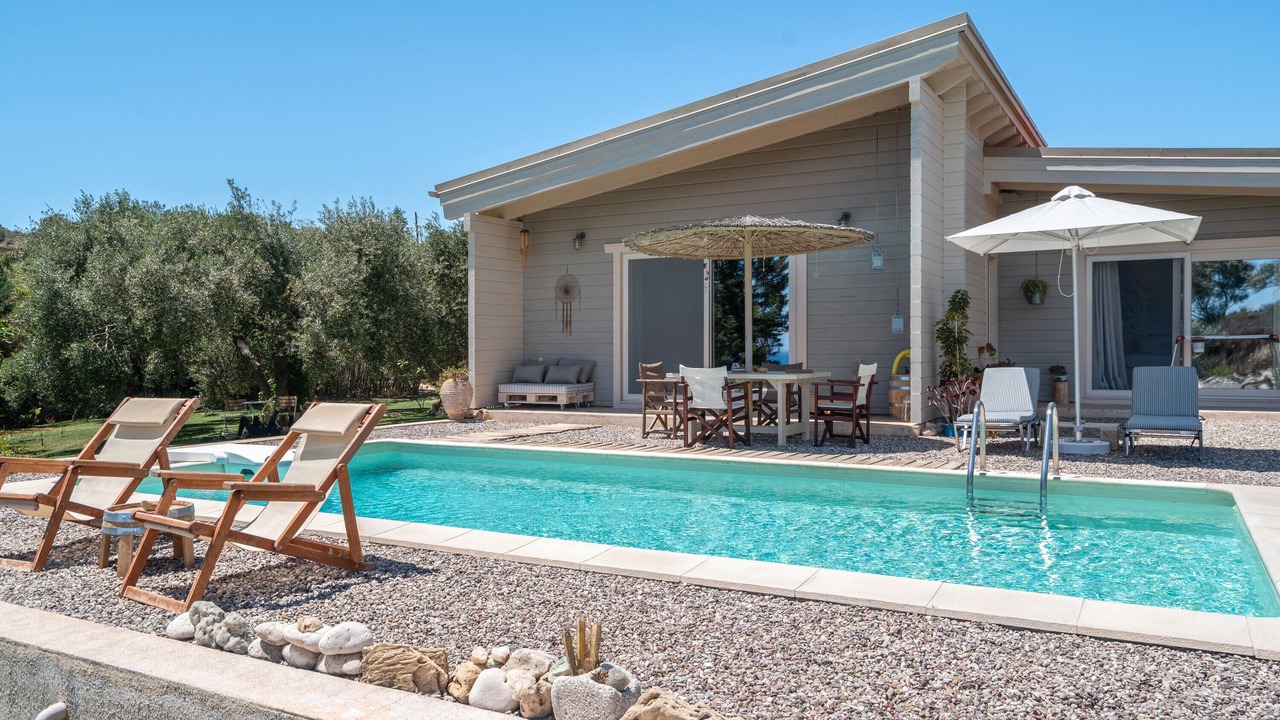 Photo of Outdoor in Karavados