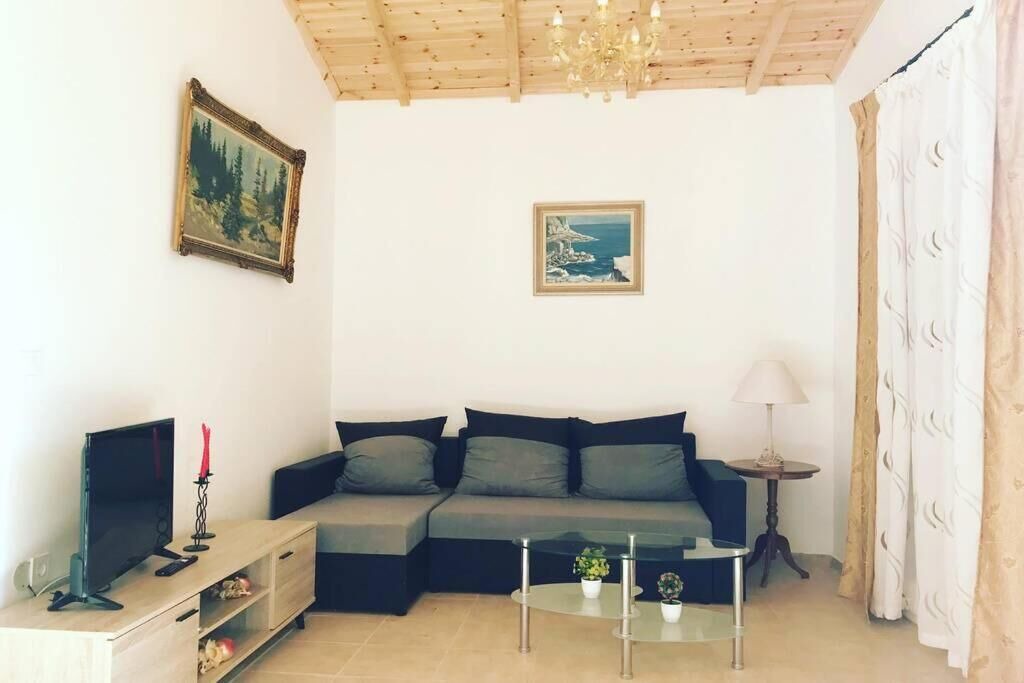 Photo of Livingroom in Archaia Olympia