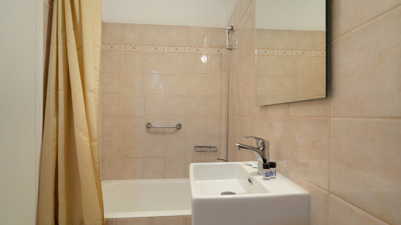Photo of Bathroom in Poros