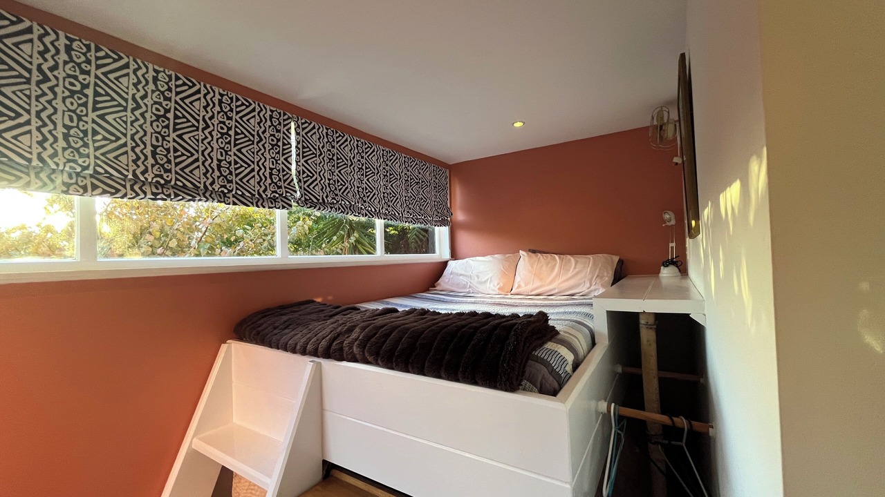 Photo of Bedroom in Russell