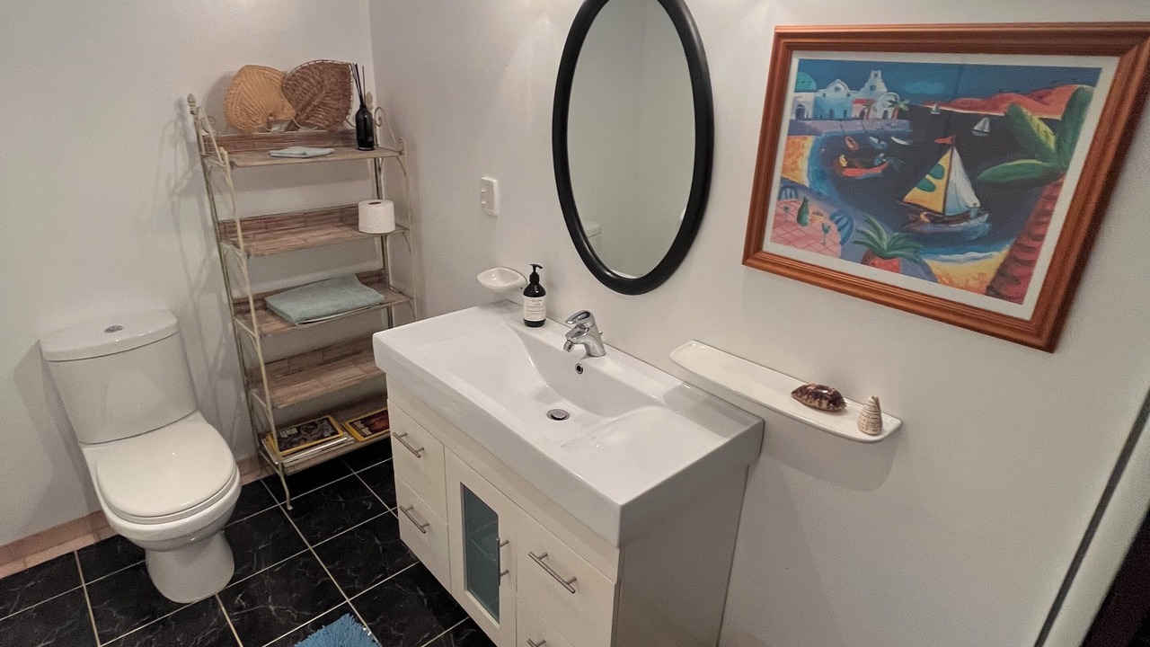 Photo of Bathroom in Russell