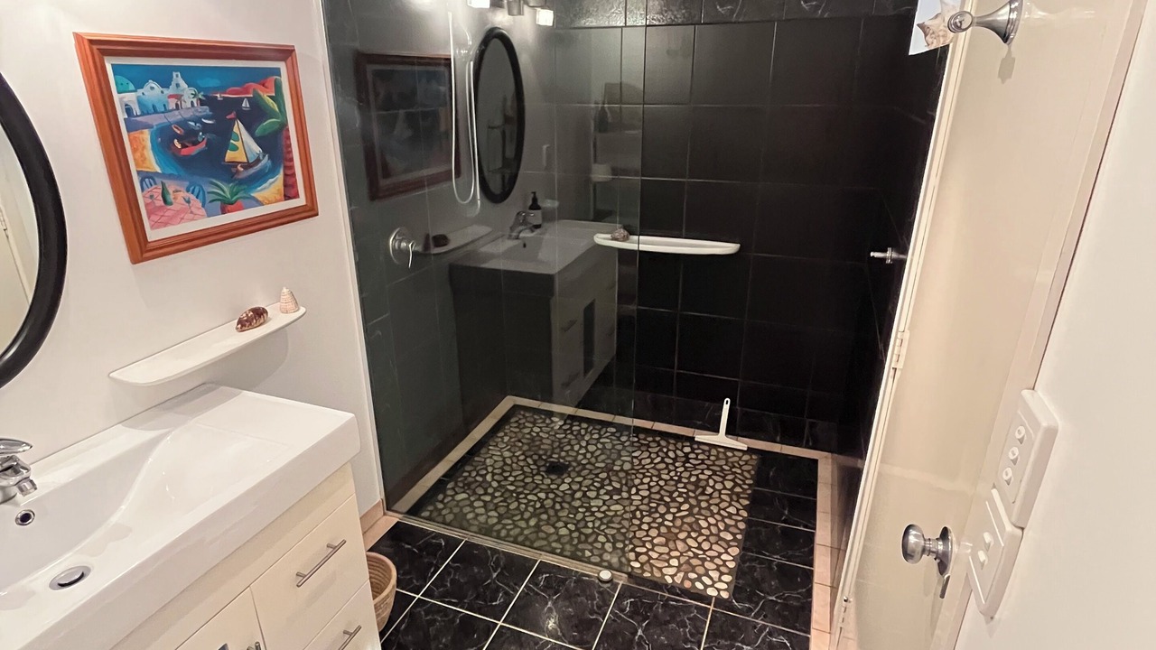 Photo of Bathroom in Russell