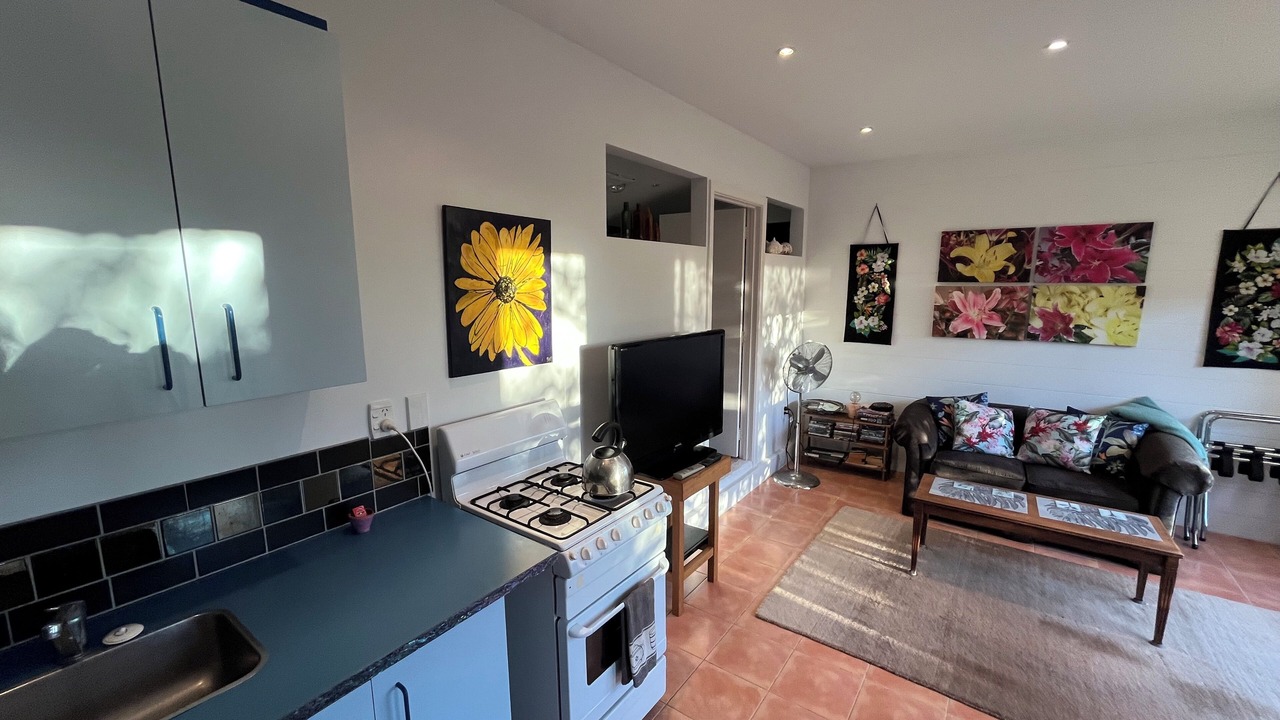 Photo of Livingroom in Russell