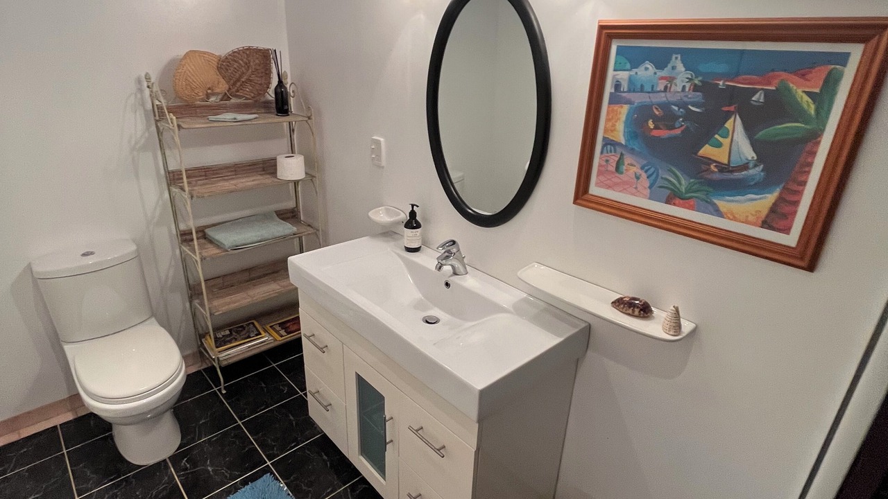 Photo of Bathroom in Russell