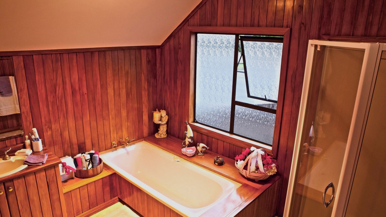 Photo of Bathroom in West Harbour