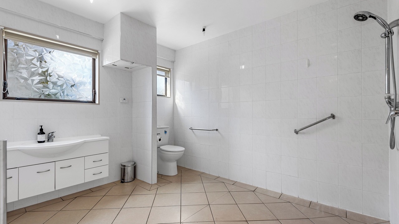 Photo of Bathroom in Papamoa Beach