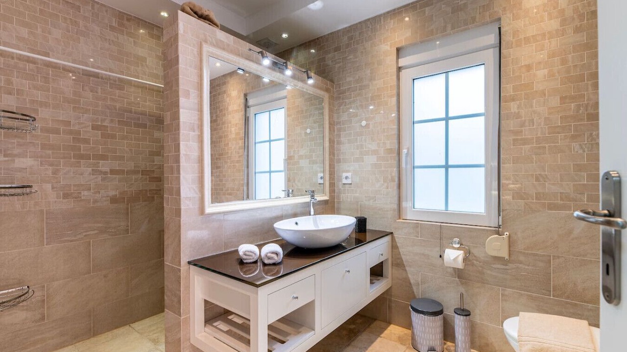 Photo of Bathroom in Zipari