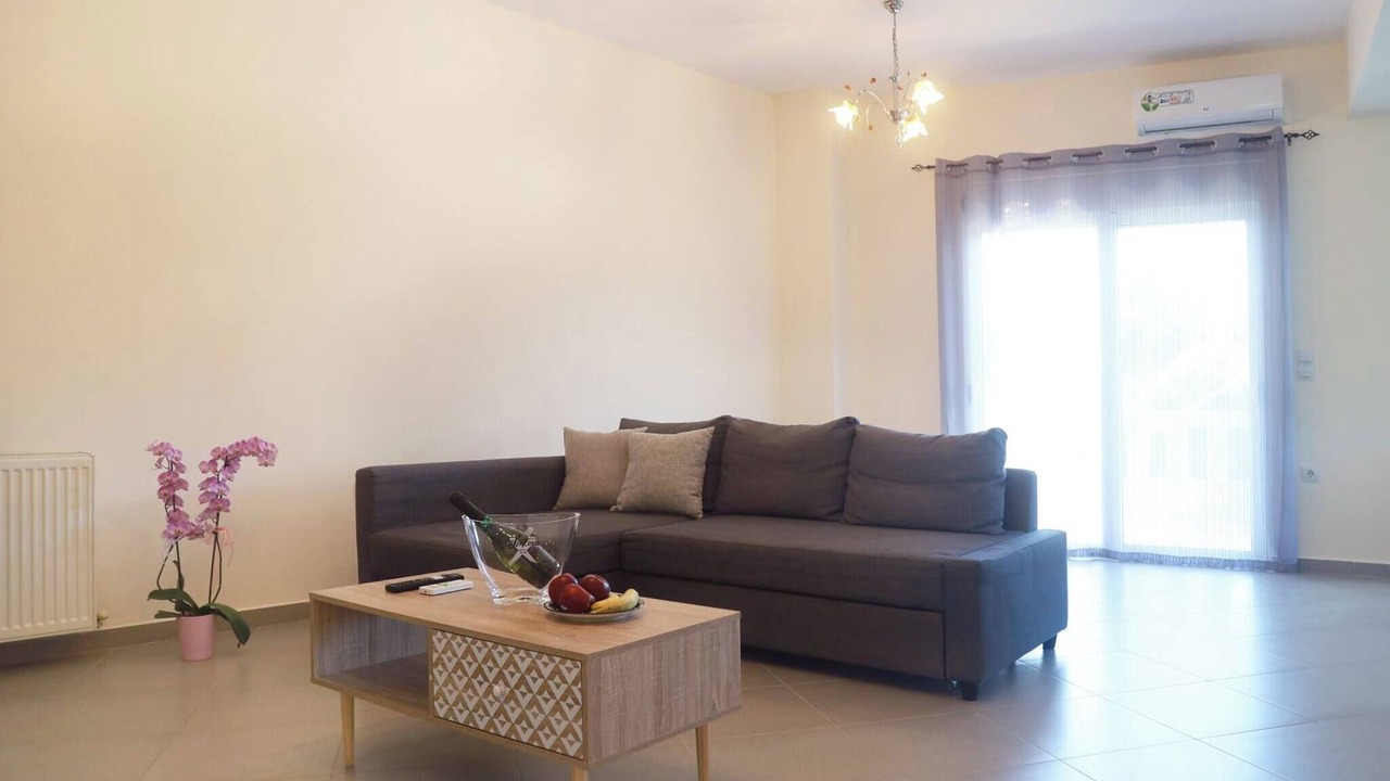 Photo of Livingroom in Perivolia