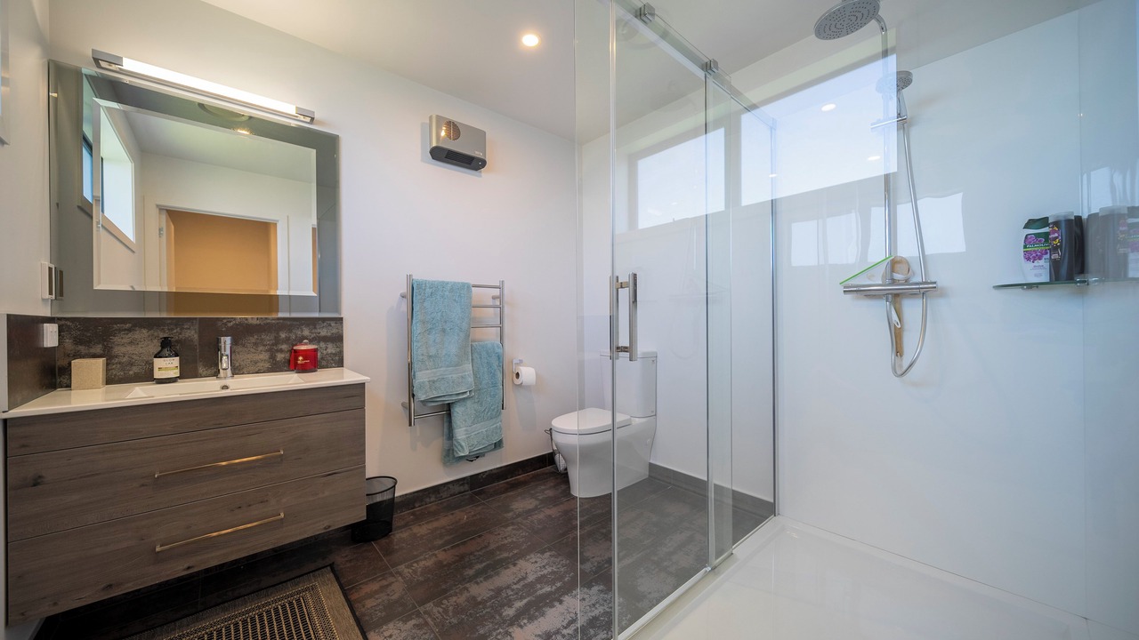 Photo of Bathroom in Te Anau