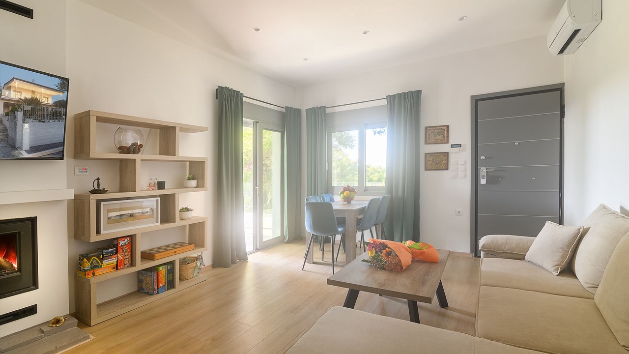 Photo of Livingroom in Oropos