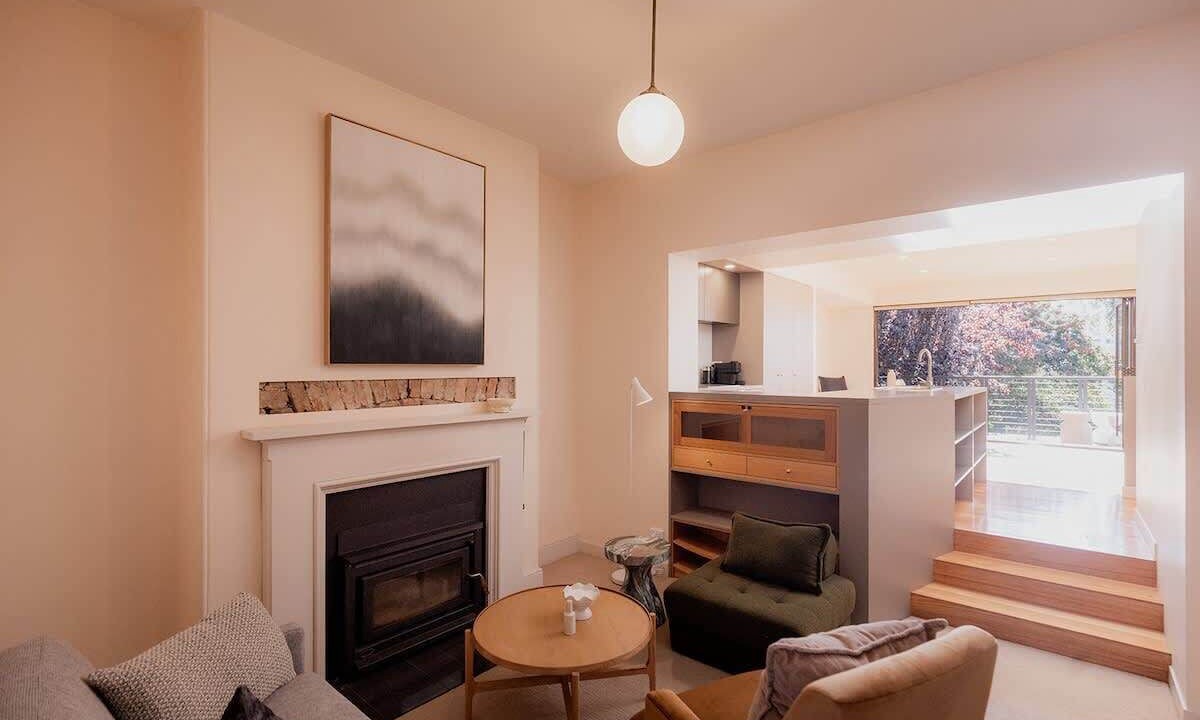 Photo of Livingroom in Battery Point