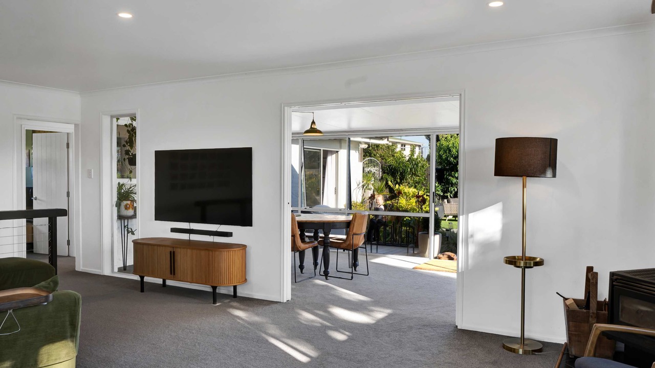 Photo of Livingroom in Oakura
