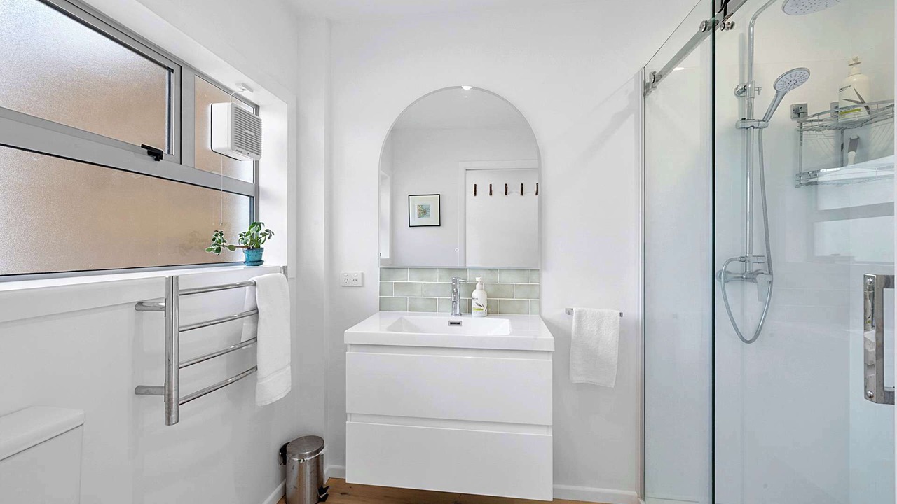 Photo of Bathroom in Oakura