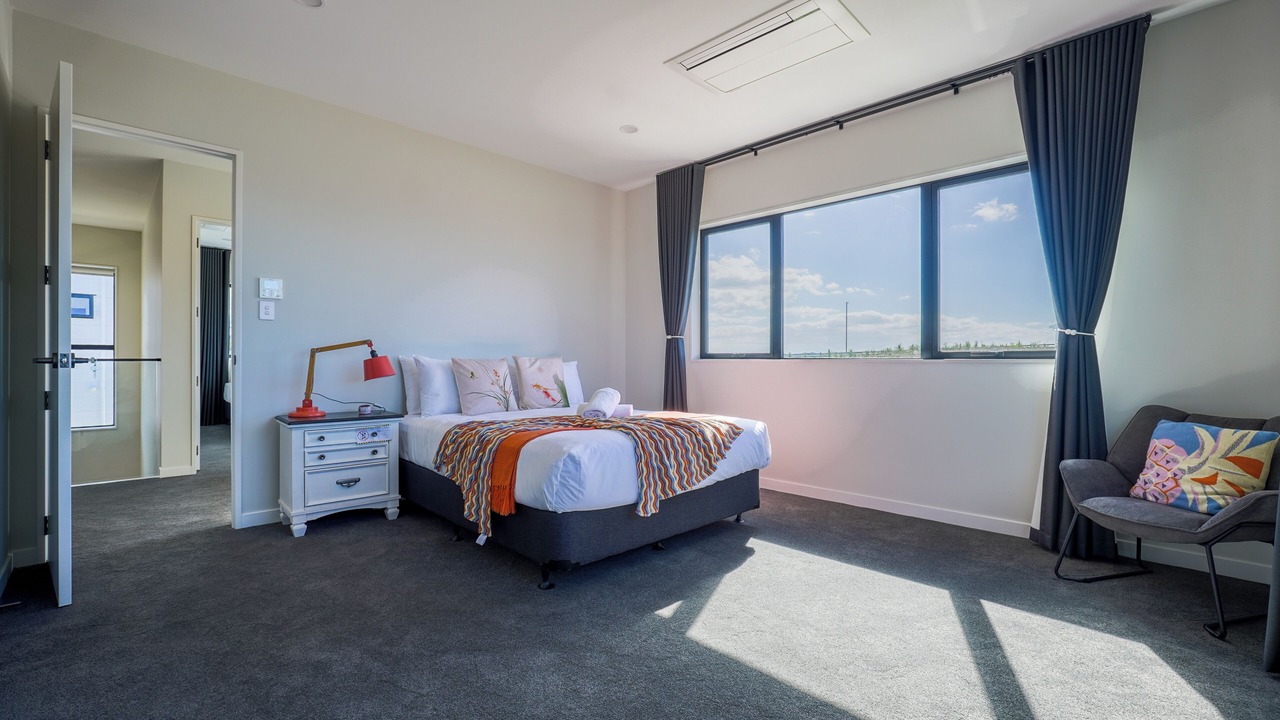 Photo of Bedroom in Okura