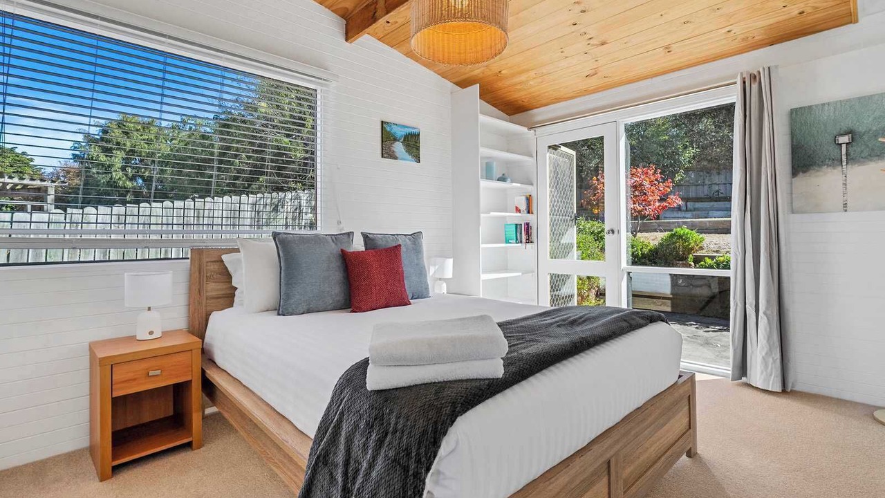 Photo of Bedroom in Blackmans Bay