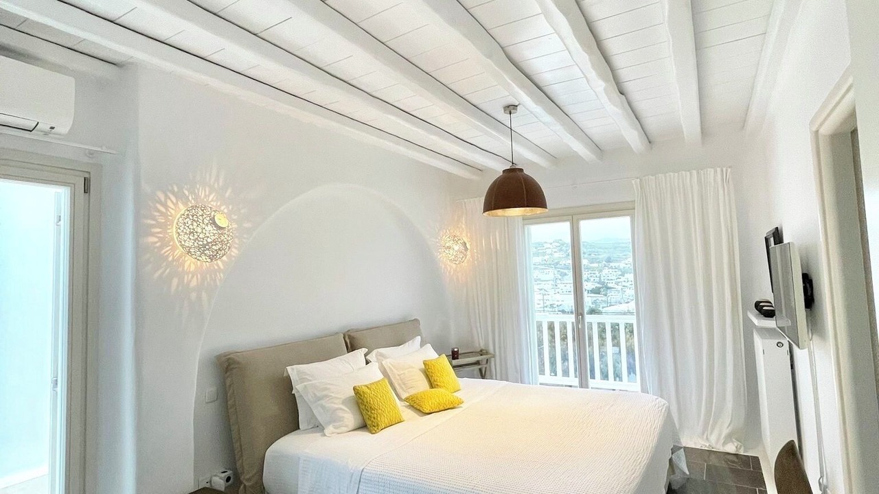 Photo of Bedroom in Ornos