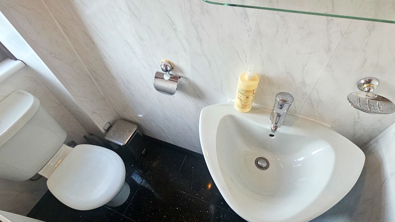 Photo of Bathroom in Duddingston