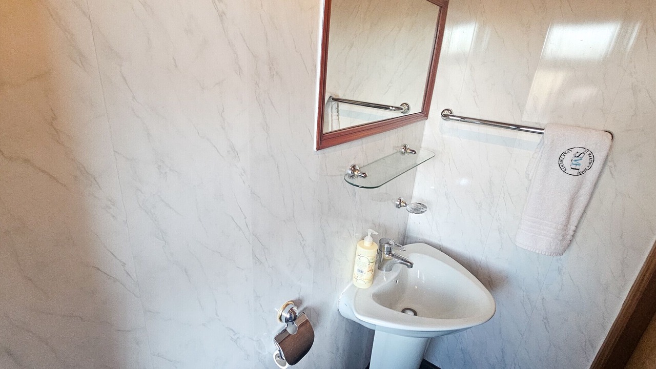Photo of Bathroom in Duddingston