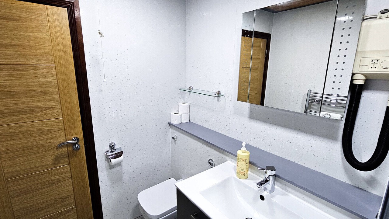 Photo of Bathroom in Duddingston