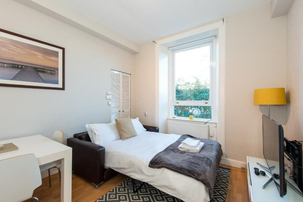 Photo of Bedroom in Gorgie
