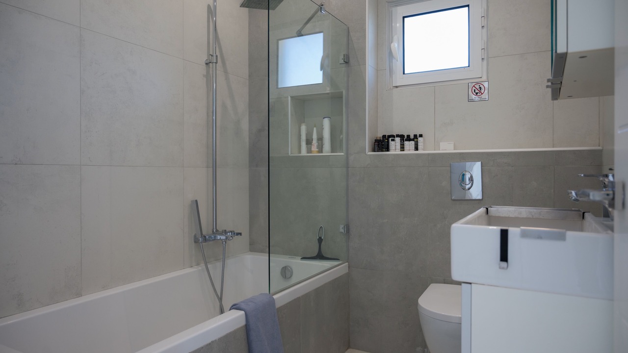 Photo of Bathroom in Mili
