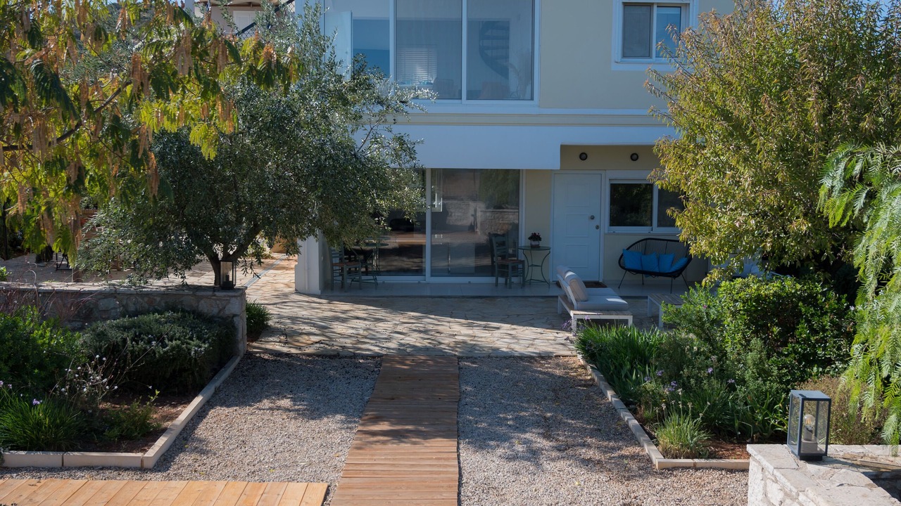 Photo of Outdoor in Mili