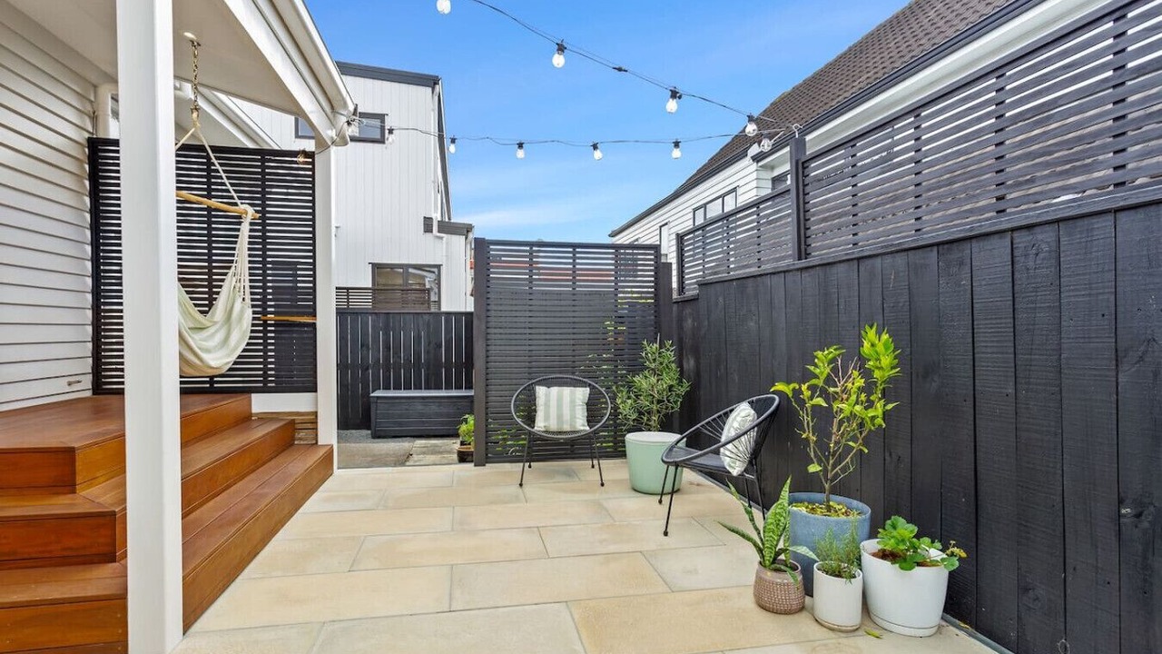 Photo of Patio Balcony in One Tree Hill
