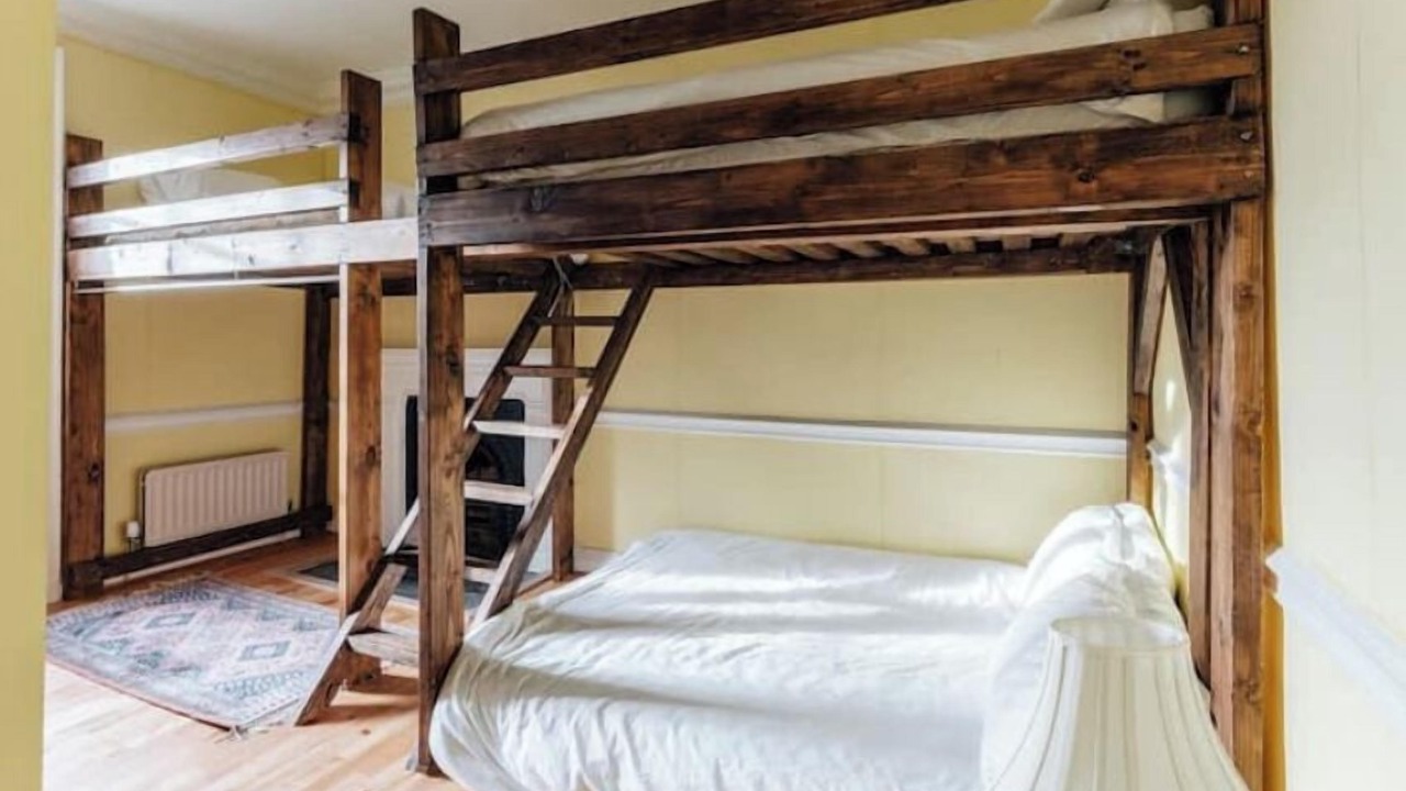 Photo of Bedroom in Musselburgh