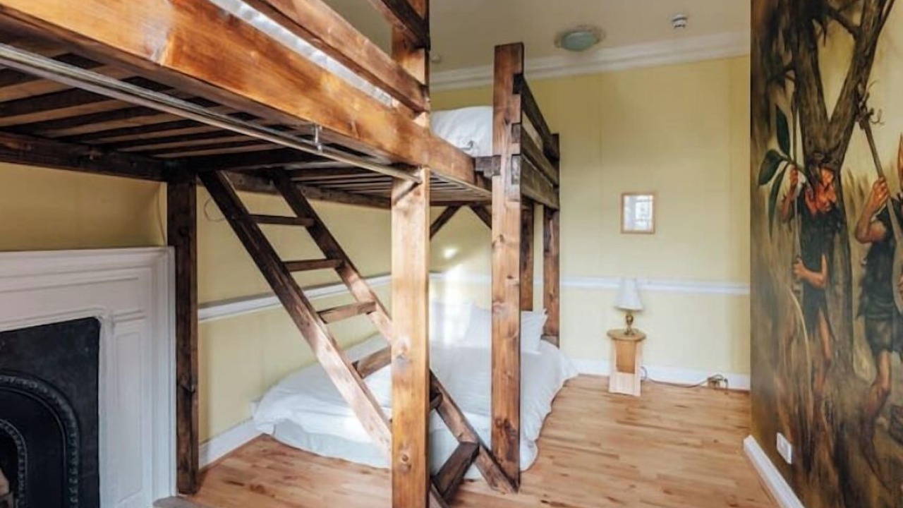 Photo of Bedroom in Musselburgh