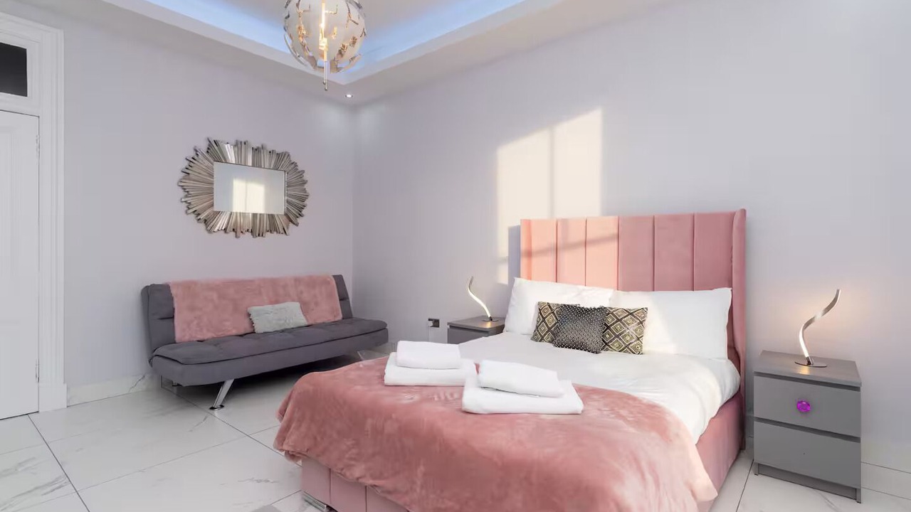 Photo of Bedroom in Tollcross