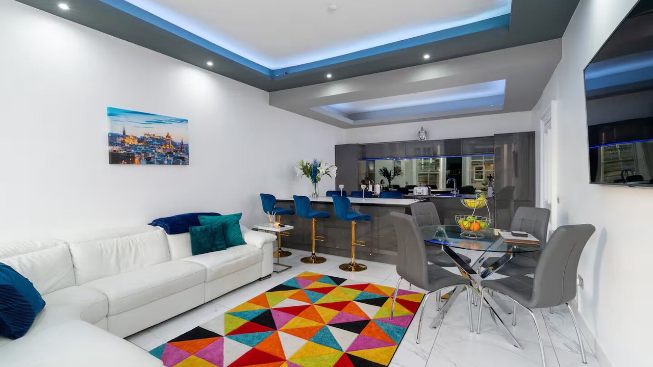 Photo of Livingroom in Tollcross