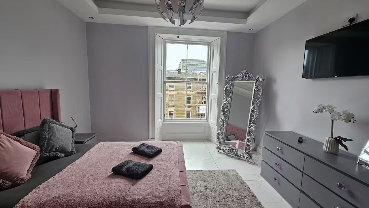Photo of Bedroom in Tollcross