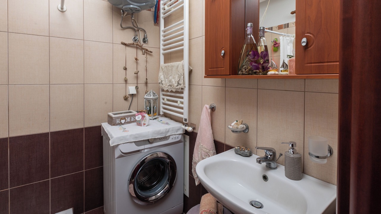 Photo of Bathroom in Lassi