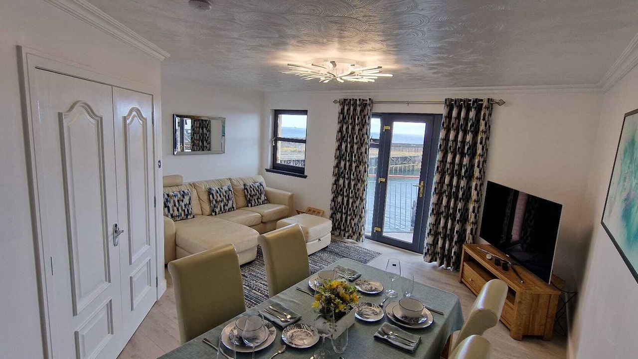 Photo of Livingroom in Kirkcaldy