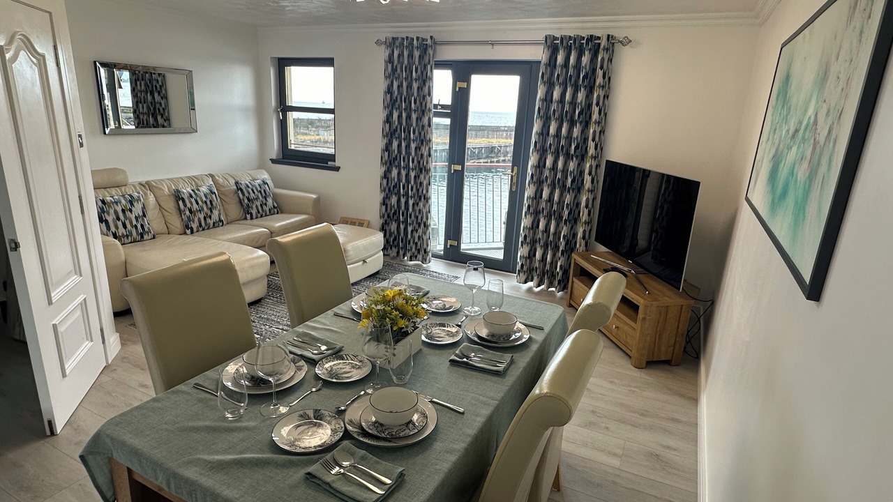 Photo of Livingroom in Kirkcaldy