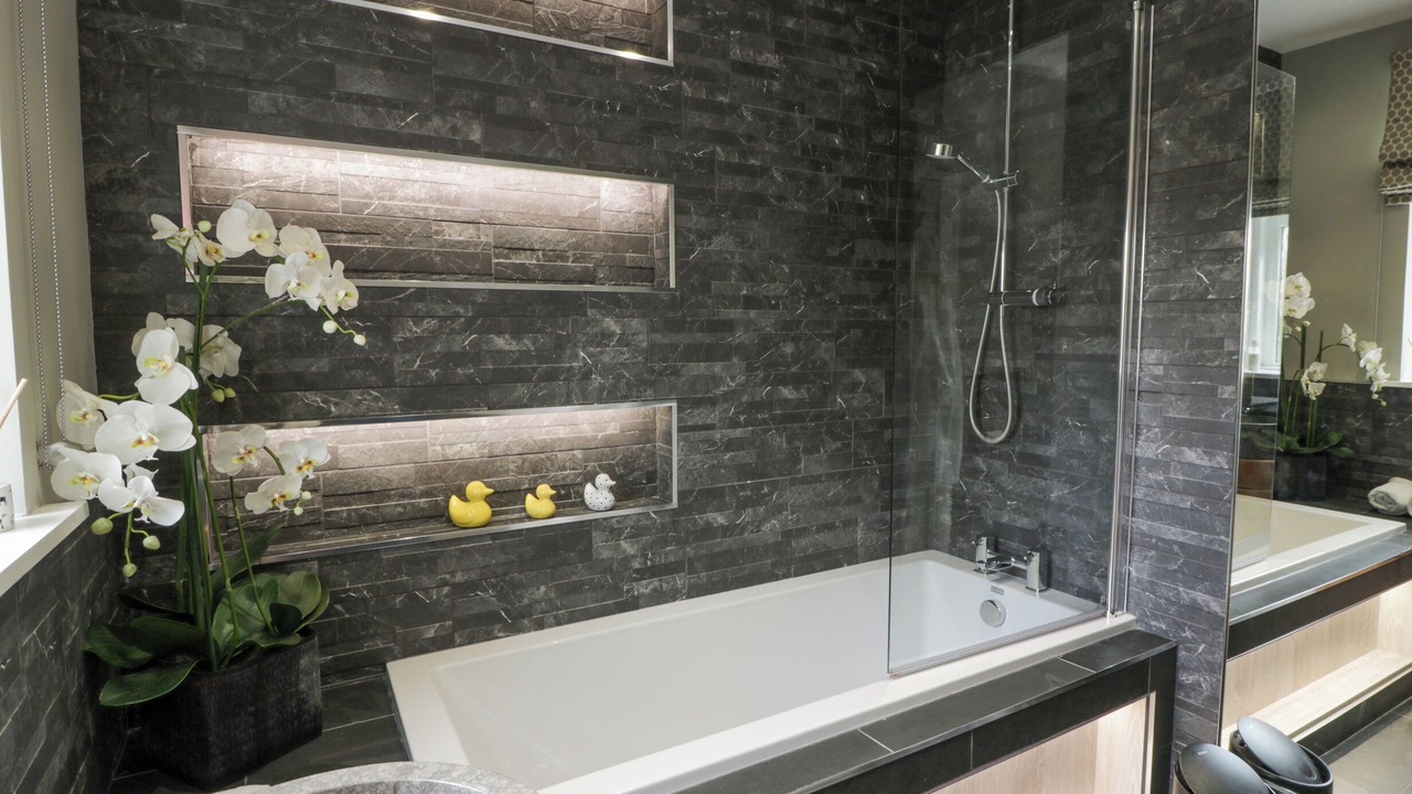 Photo of Bathroom in Lockerbie