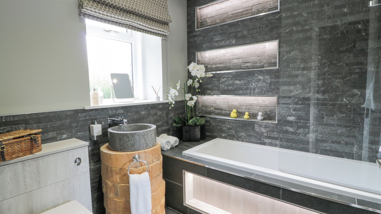 Photo of Bathroom in Lockerbie