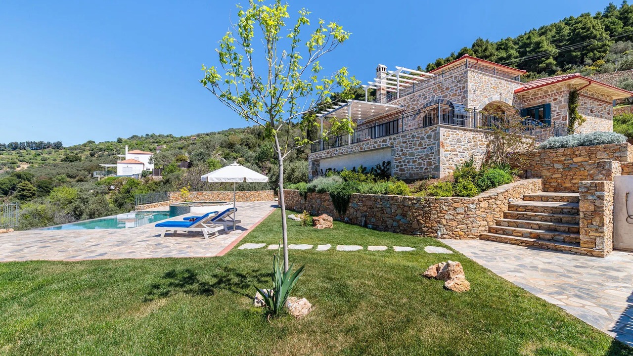 Photo of Outdoor in Glossa