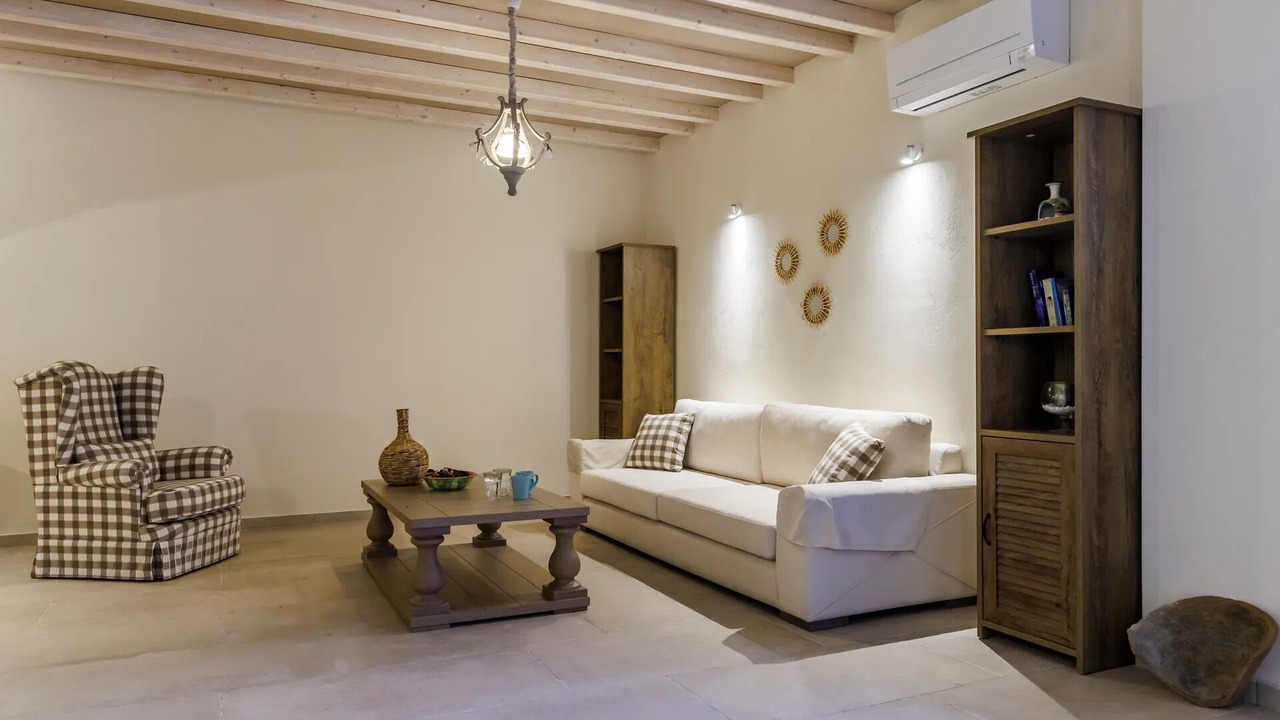 Photo of Livingroom in Glossa