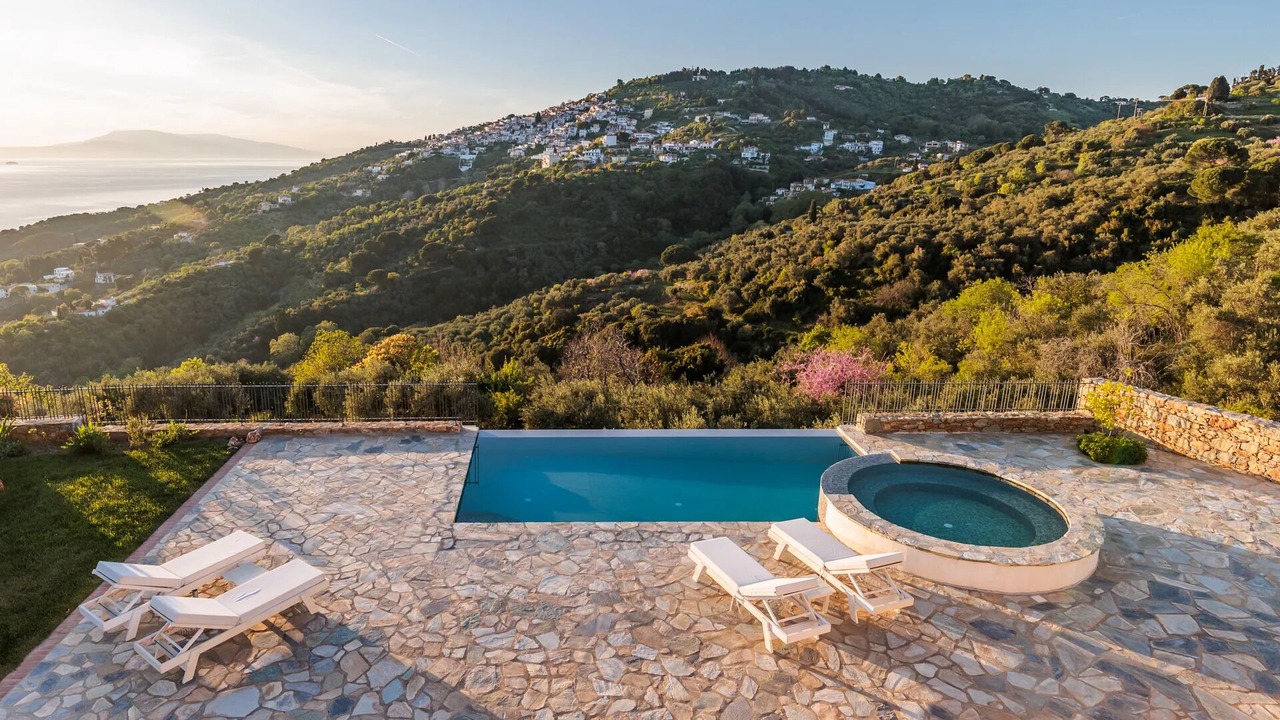 Photo of Outdoor in Glossa