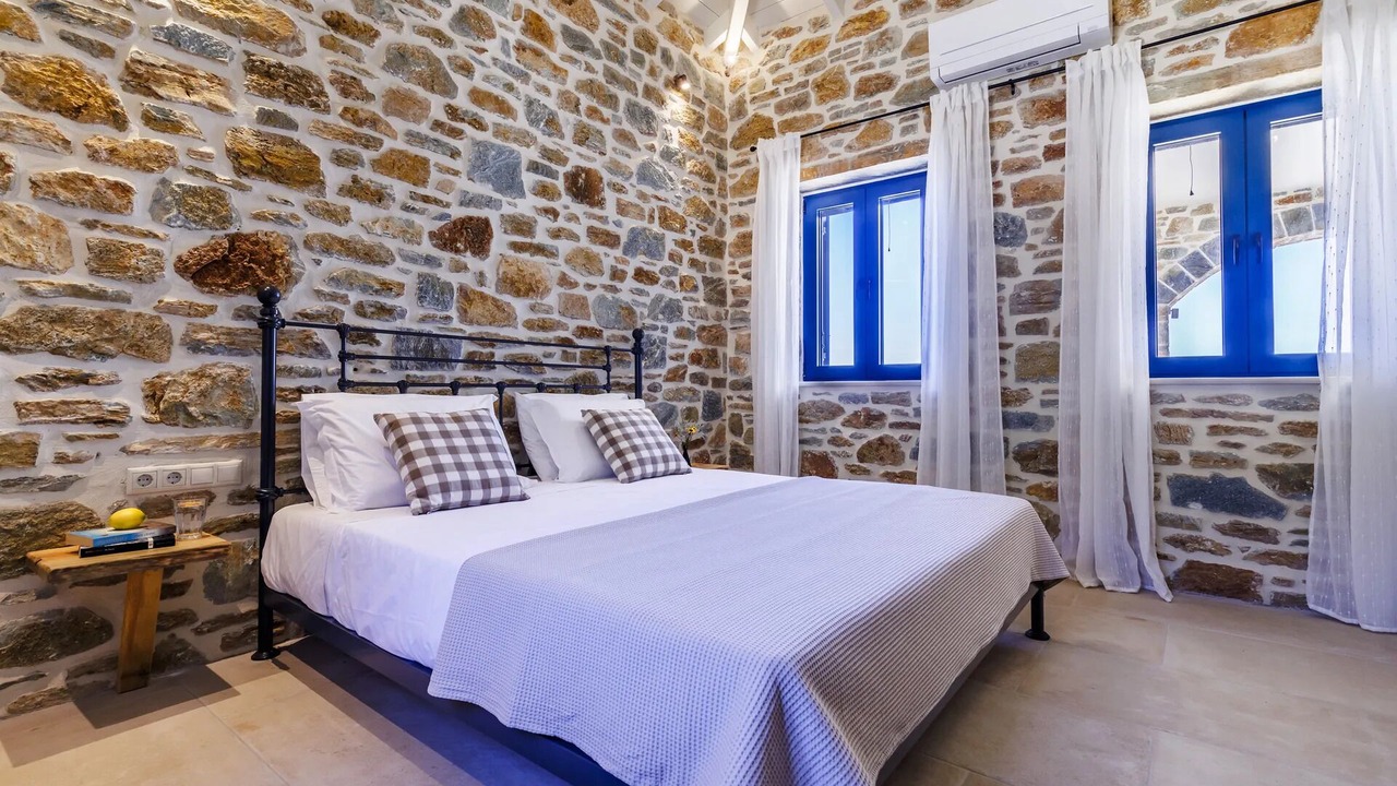 Photo of Bedroom in Glossa