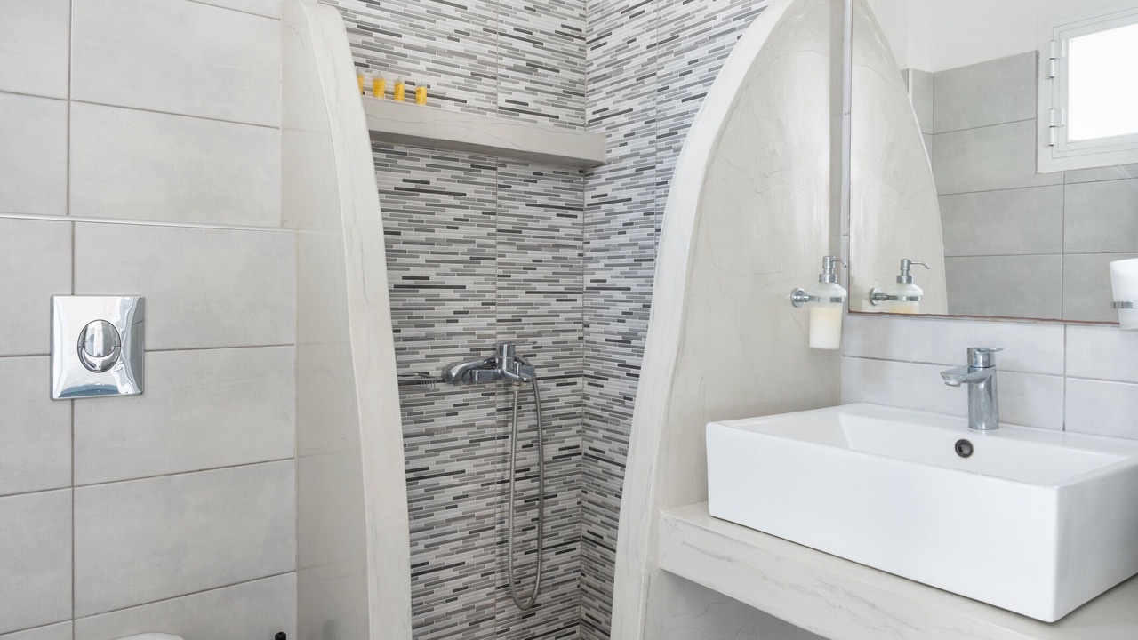 Photo of Bathroom in Ios