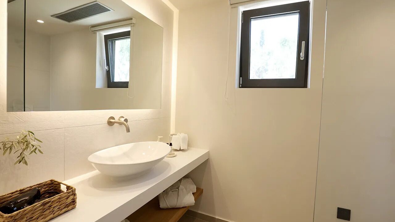 Photo of Bathroom in Pylos-Nestoras