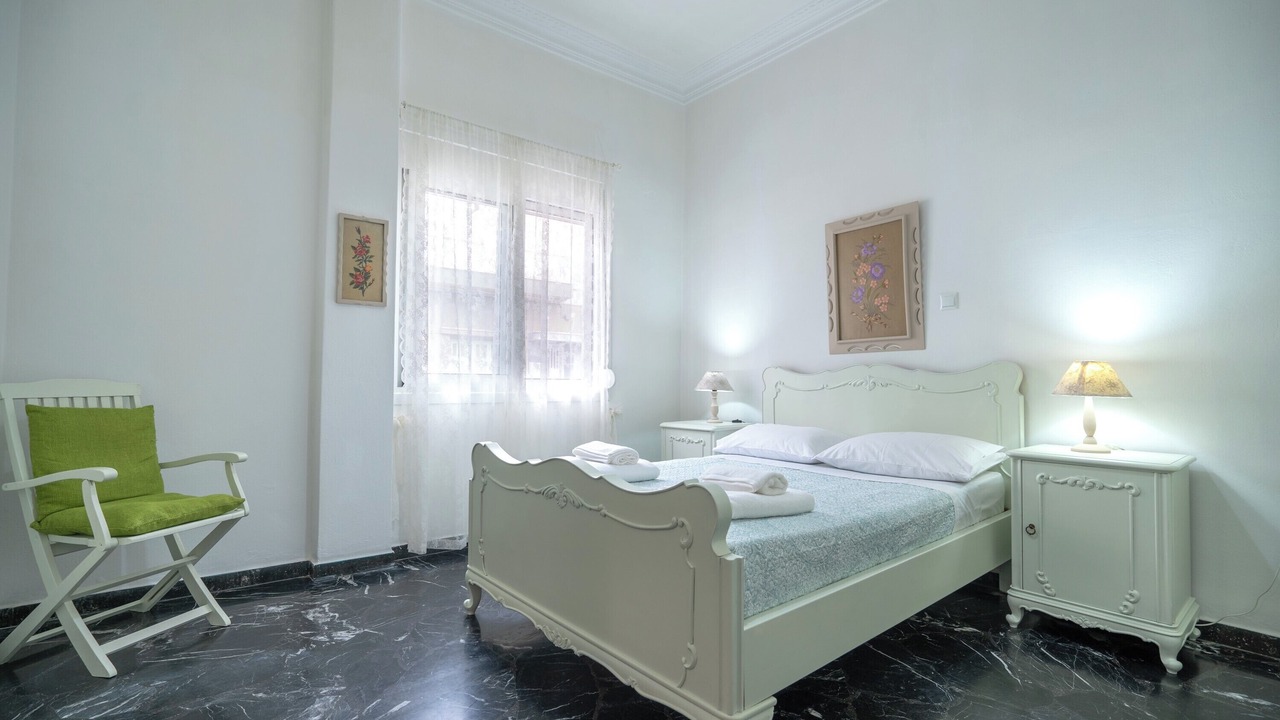 Photo of Bedroom in Keratsini-Drapetsona
