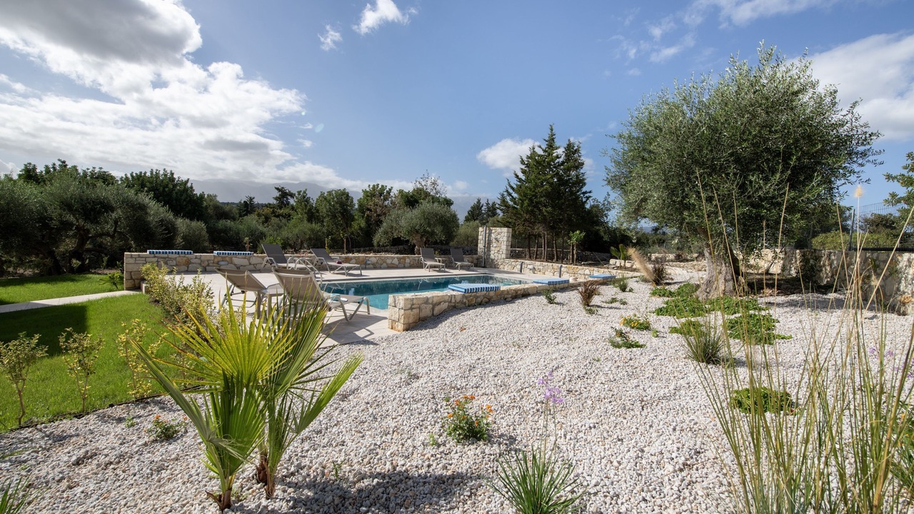 Photo of Outdoor in Douliana