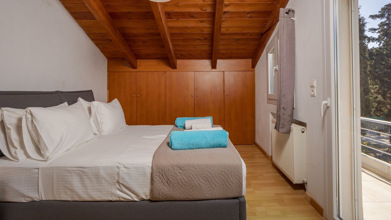 Photo of Bedroom in Douliana